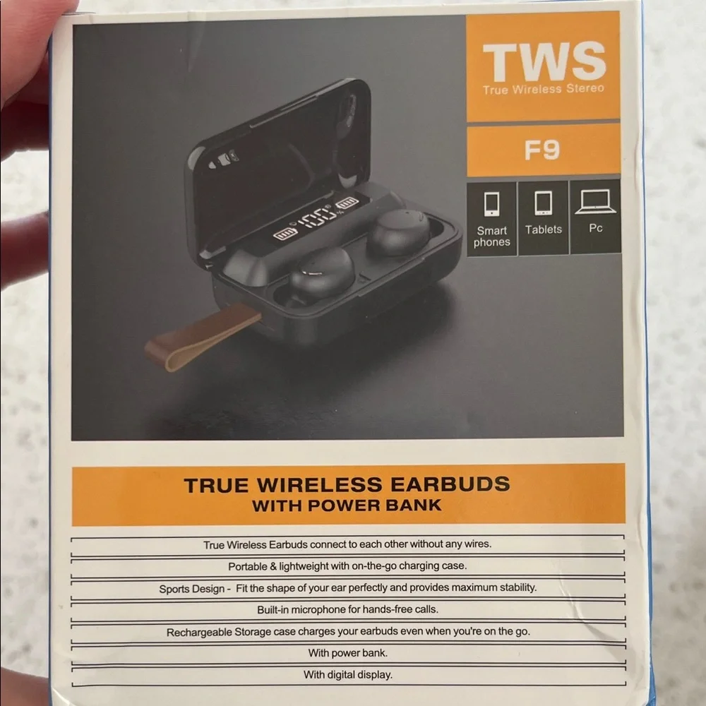❄️TWS F9 True Wireless Earbuds with Power Bank - Black